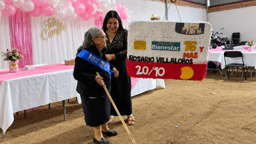 Piñata del Bienestar: ¡Que no se rompa la pensión de la abuelita!